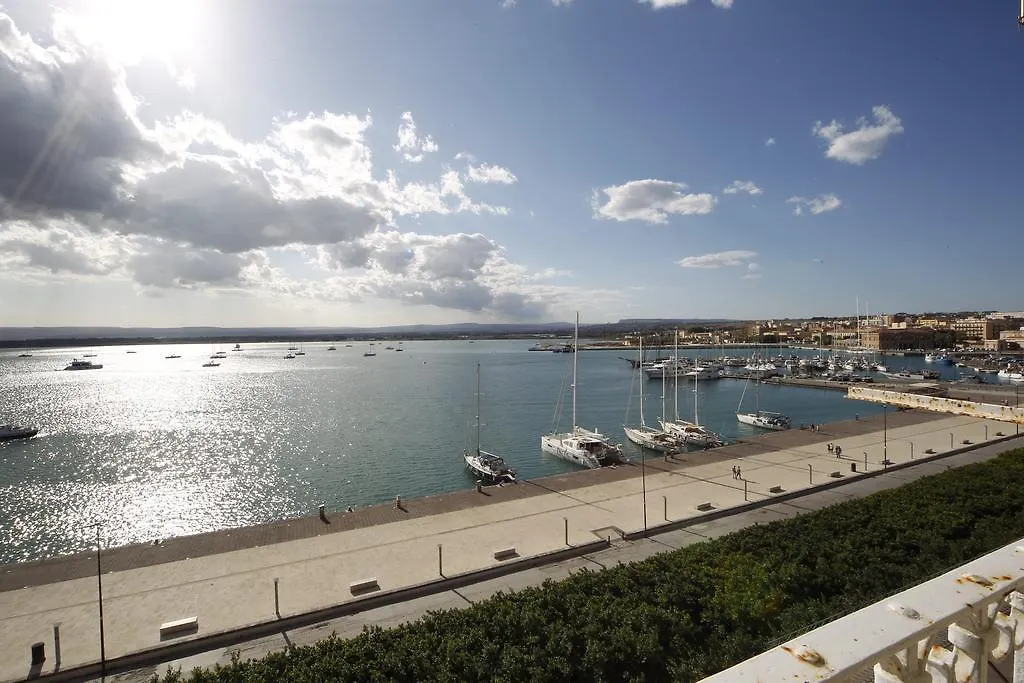 Bed & Breakfast Ortigia Camere Con Vista Da Giulio B&B Syracuse
