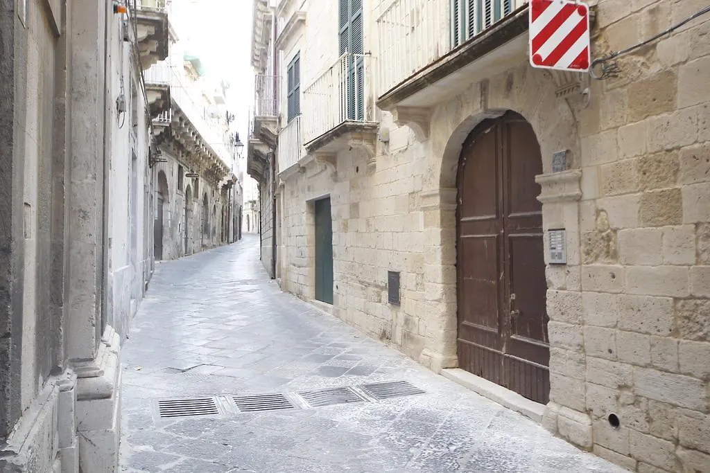 Ortigia Camere Con Vista Da Giulio B&B Syracuse 3*,  Italië