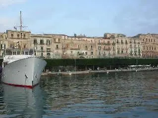 Bed & Breakfast Ortigia Camere Con Vista Da Giulio B&B Syracuse